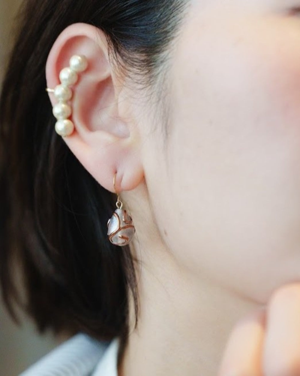 【683】ハンドメイド ピアス ガラス しずく チェコビーズ イヤリング ガラスのピアス チェコの職人ハンドメイド（しずく）