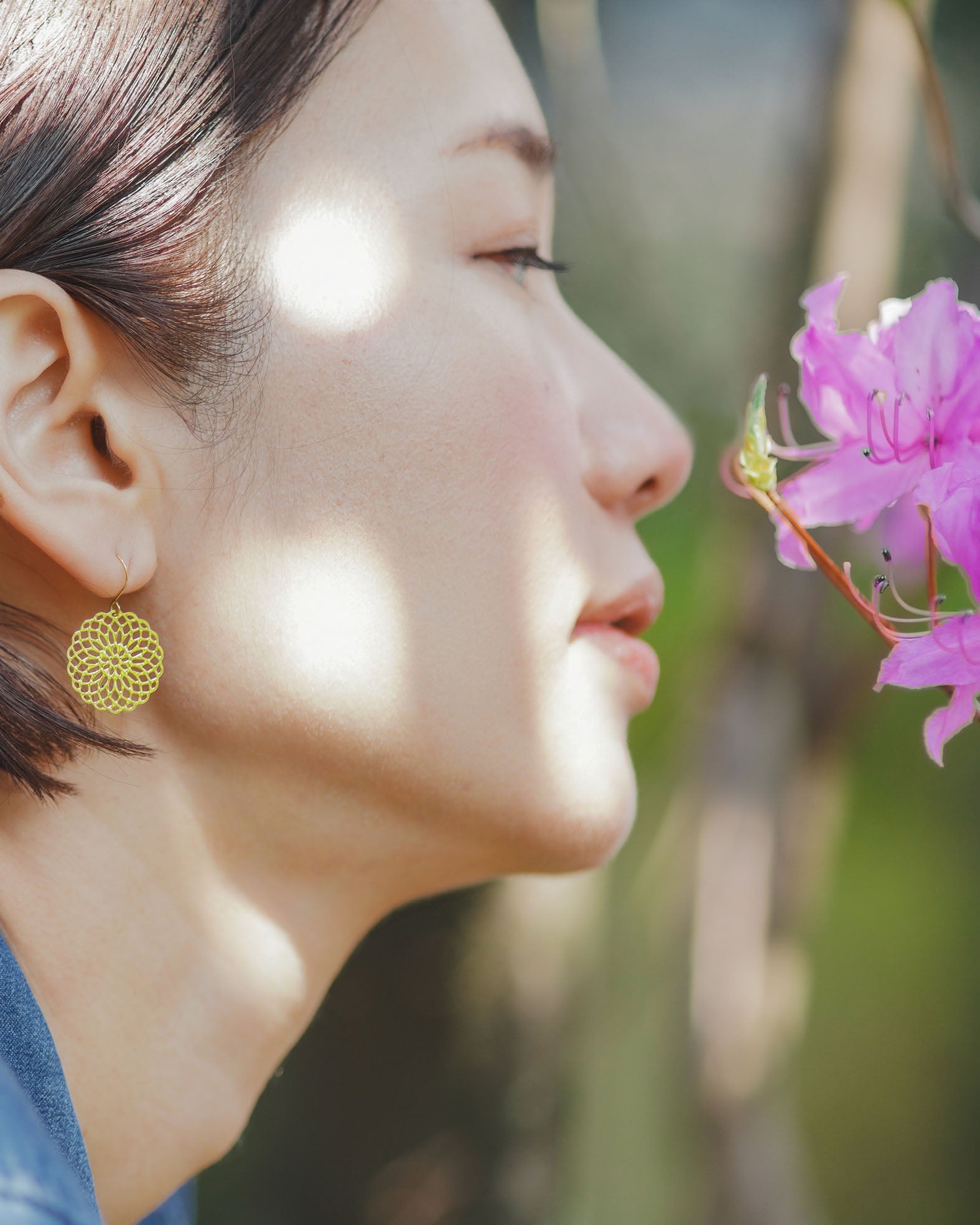 透かしフラワーお花のピアス